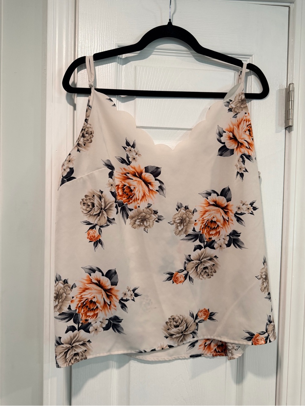 Emery Rose Size 1X Floral Scallop Neck Flowy Adjustable Thin Strap Cami Tank Top